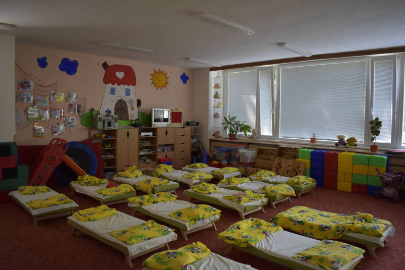 ukázka třídy s lehátky na spaní